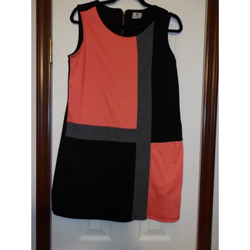 Modern Color Block Sleeveless‎ Shift Dress Black Coral Grey Geometric Pattern